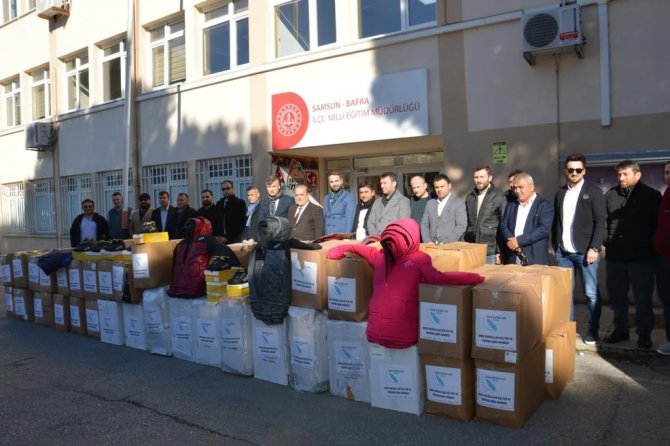 Gurbetteki Bafralılardan 700 Öğrenciye Bot Ve Mont Desteği
