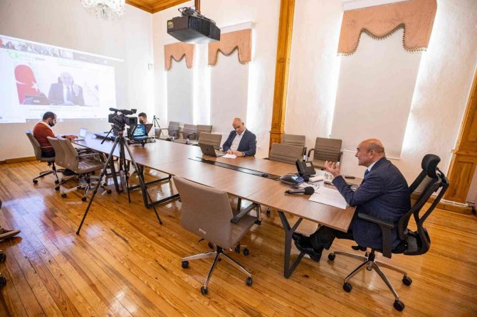 Soyer: “Gediz’in Ege Denizine Pırıl Pırıl Akması Mümkün”