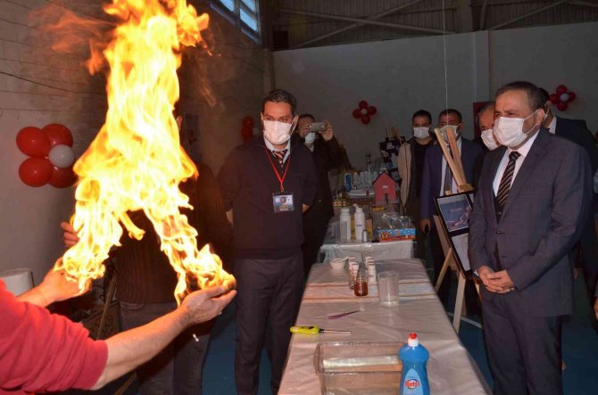 Elbistan’da Tübi̇tak 4007 Bilim Şenliği Kapılarını Açtı