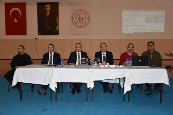 Karabük’te Okul Sporları Fikstür Çekimleri Yapıldı