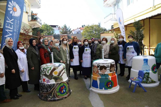 Cam Atma Kumbaraları Renklendirildi
