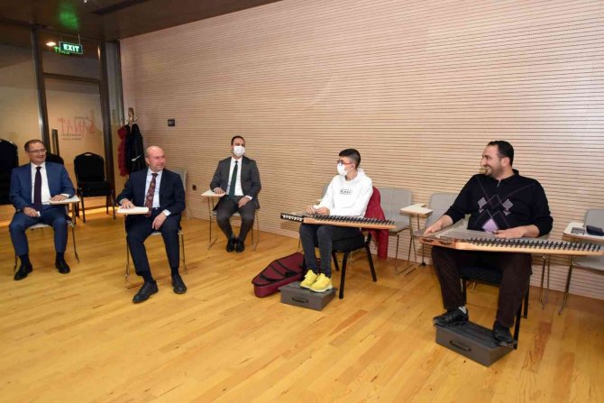 Başkan Pekyatırmacı Sanat Akademisinde Derse Katıldı