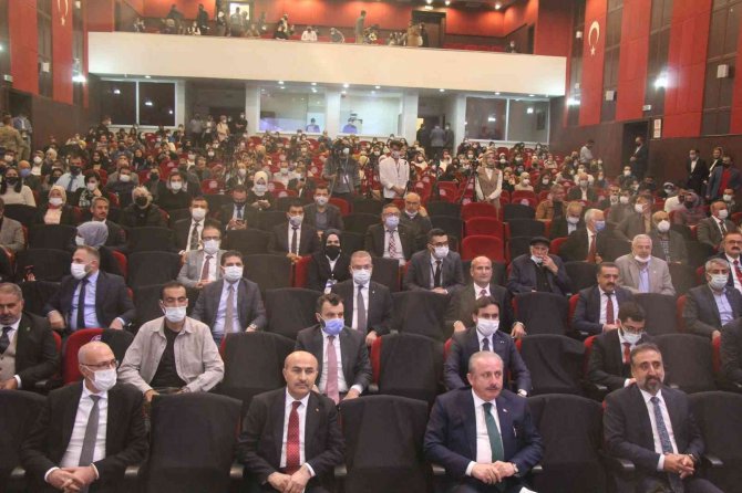 Şentop: "Dünyanın Hiçbir Yerinde, Parlamenter Sistemde De Diğer Sistemlerde De Soruların Yüzde 100 Cevaplandırılması Söz Konusu Değil"