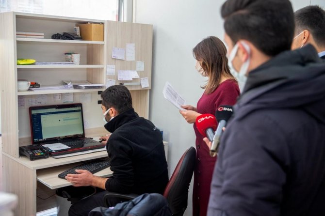 Ti̇tck Ekipleri İlaç Depoları Ve Eczaneleri Denetledi