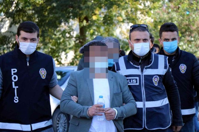 Oto Kaçakçılığı Operasyonu Şüphelisi 6 Kişi Adliyede