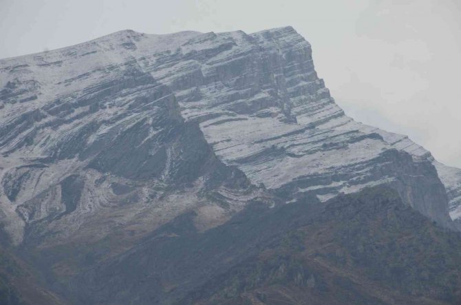 Şırnak Dağları Beyaza Büründü