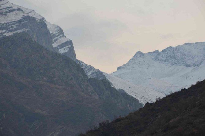Şırnak Dağları Beyaza Büründü