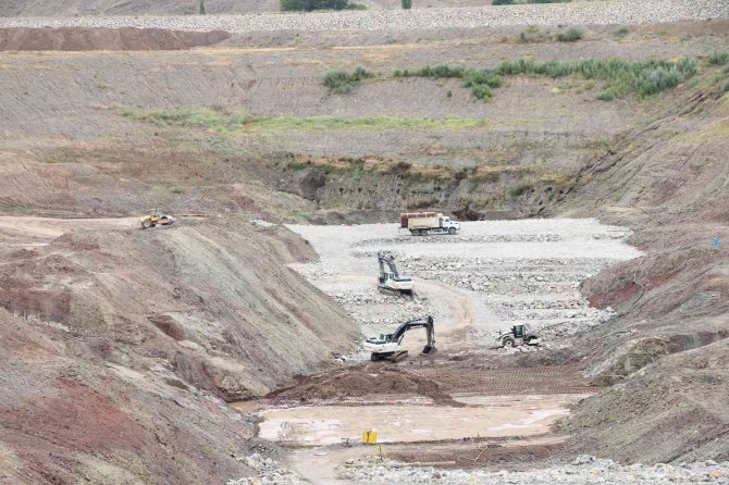 38 Bin 230 Dekar Tarım Arazisi Suyla Buluşacak