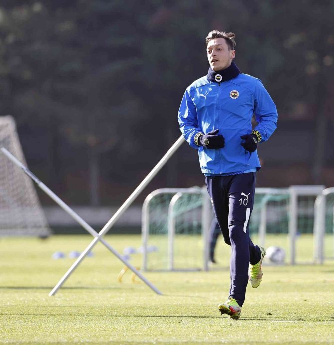 Fenerbahçe’de Altay, Valencia, Gustavo Ve Tesserand’ın Tedavilerine Devam Edildi