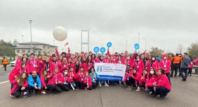 Derslerini İ̇stanbul Maratonu’nda İşlediler