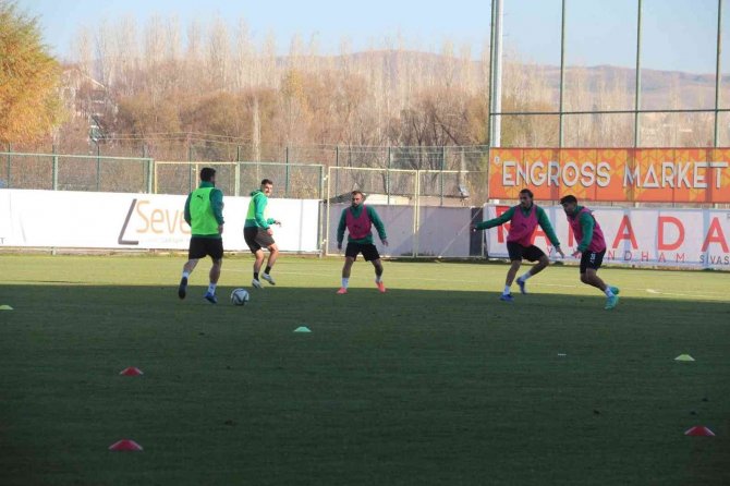 Sivas Belediyespor, İ̇negöl Maçına Hazır