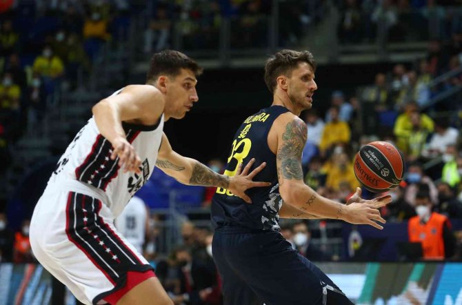 Thy Euroleague: Fenerbahçe Beko: 43 - Armani Milan: 68