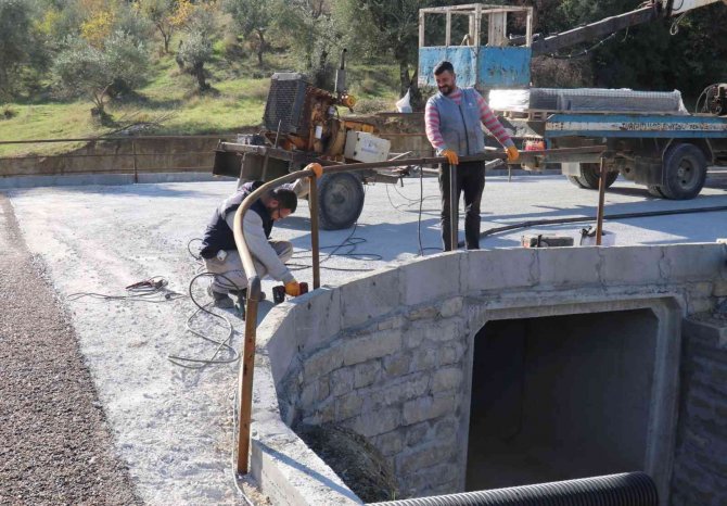 Turgutlu Belediyesi Asfalt Çalışmalarına Devam Ediyor
