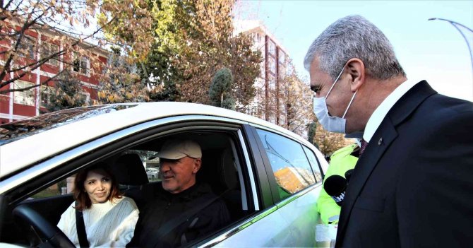 Vali Akın’dan Sürücülere Bilgilendirme