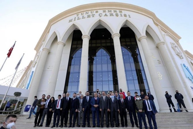 Bakan Kasapoğlu Millet Çarşısını Çok Beğendi