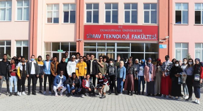 43 Farklı Ülkeden 43 Öğrenci Kütahya’yı Geziyor
