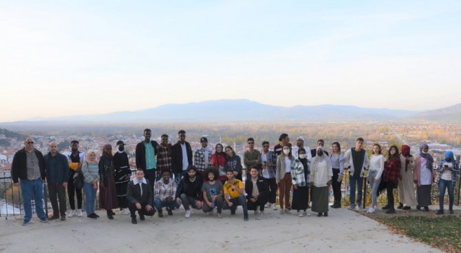 43 Farklı Ülkeden 43 Öğrenci Kütahya’yı Geziyor