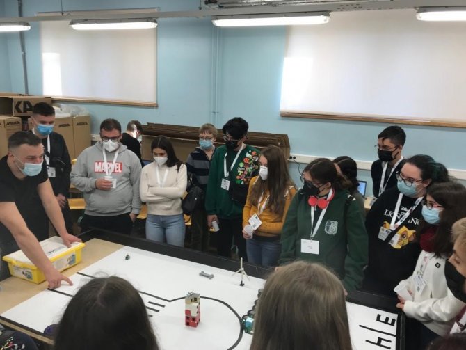 Afyon Lisesi Öğrenci Ve Öğretmenleri Estonya’da Türkiye’yi Temsil Etti