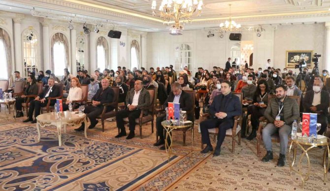 Van’da “Ab-türkiye Gençlik İ̇klim Formu” Düzenlendi