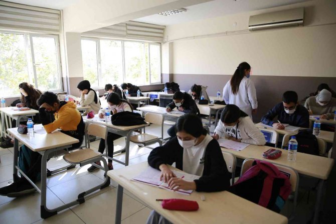 Aydın Büyükşehir Belediyesi, Ücretsiz Üniversite Deneme Sınavı Düzenledi