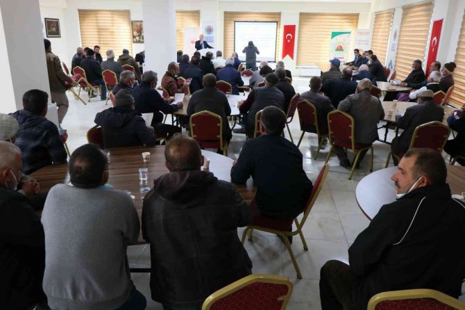 Aksaray’da 2022 Tarım Desteklemeleri Çiftçilere Anlatıldı