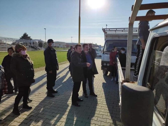 İ̇psala’da 43 Kadın Girişimciye 4 Bin 515 Tavuk Verildi