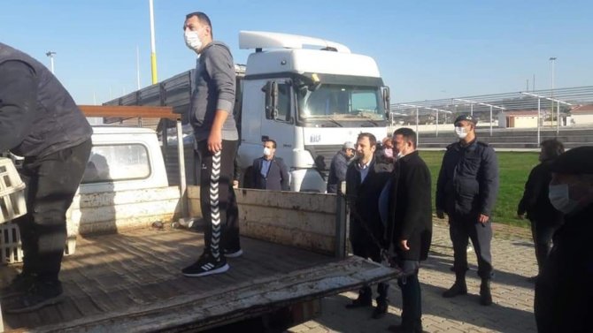 İ̇psala’da 43 Kadın Girişimciye 4 Bin 515 Tavuk Verildi