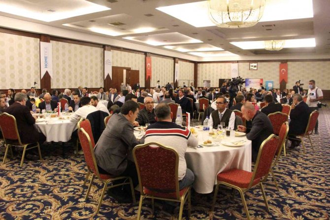 Denizlili Tekstilciler Fuar Öncesi Bir Araya Geldi