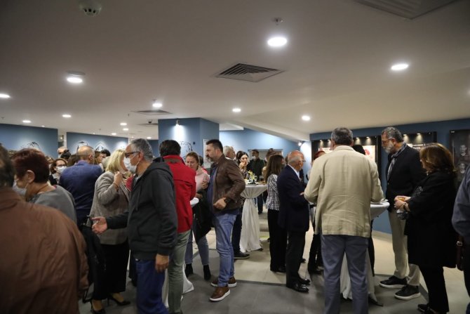 “Kocasını Pişiren Kadın” Oyununun Galası Yapıldı