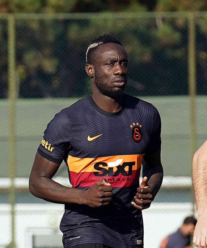 Mbaye Diagne: "Fenerbahçe Derbisinde 3 Puan Almak İçin Oynayacağız"