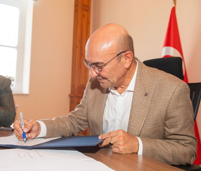 İ̇zmir Büyükşehir Belediyesi’nin 2022 Bütçesi 12,5 Milyar Tl