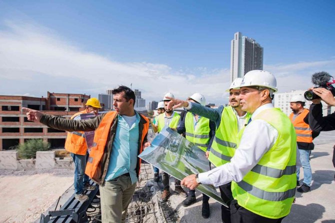 İ̇zmir Büyükşehir Belediyesi’nin 2022 Bütçesi 12,5 Milyar Tl