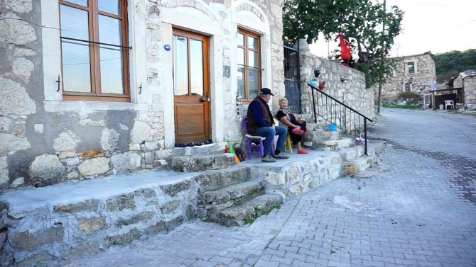 Kozbeyli Köyü Tarihi Dokusu Ve Doğal Güzellikleri İle İlgi Odağı Oldu