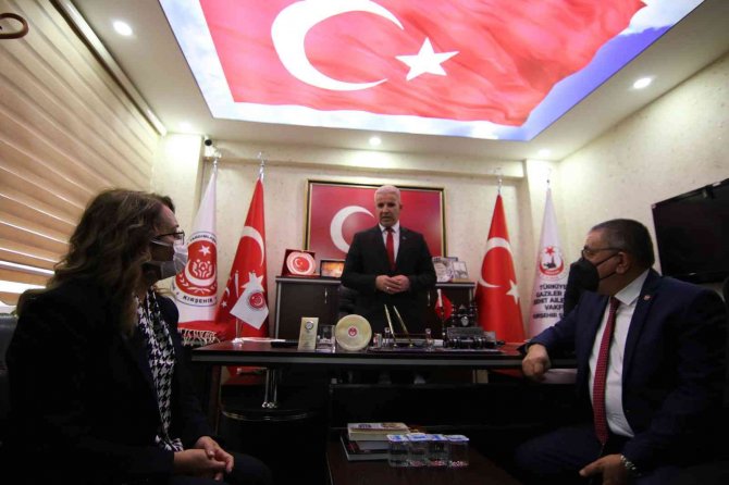 Şehit Annesinden İ̇yi̇ Parti’li Türkkan’a Sitem: "Uyuyamaz Oldum, Uykularımız Kaçtı"