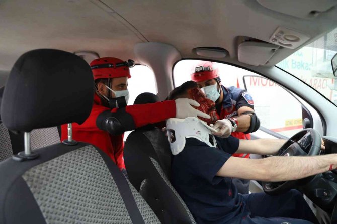 Hastanede Gerçeği Aratmayan Tatbikat