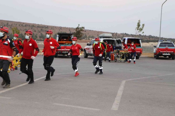 Hastanede Gerçeği Aratmayan Tatbikat