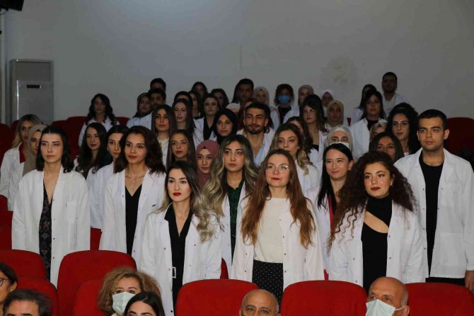 Beslenme Ve Diyetetik Bölümü Öğrencileri Önlük Giydi