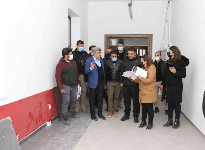 Van Valisi Bilmez, Devam Eden Projeleri İnceledi