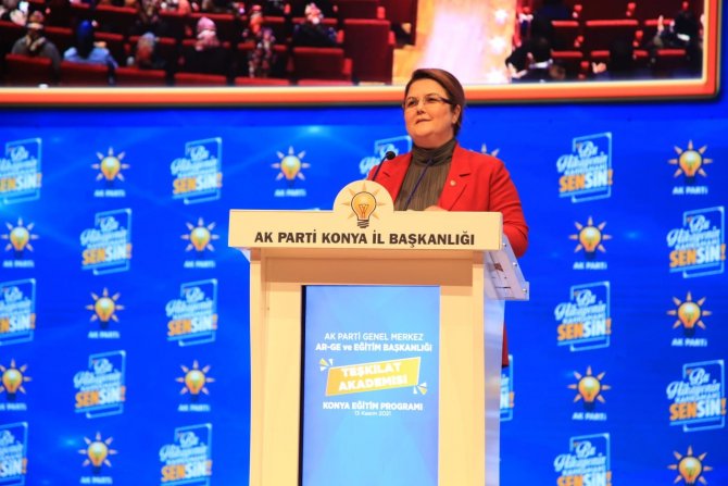 Ak Parti’den ‘Teşkilat Akademisi’ Eğitimi