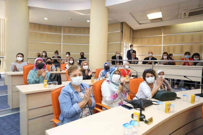 Kepez’de 155 Anne İlk Yardım Sertifikası Aldı