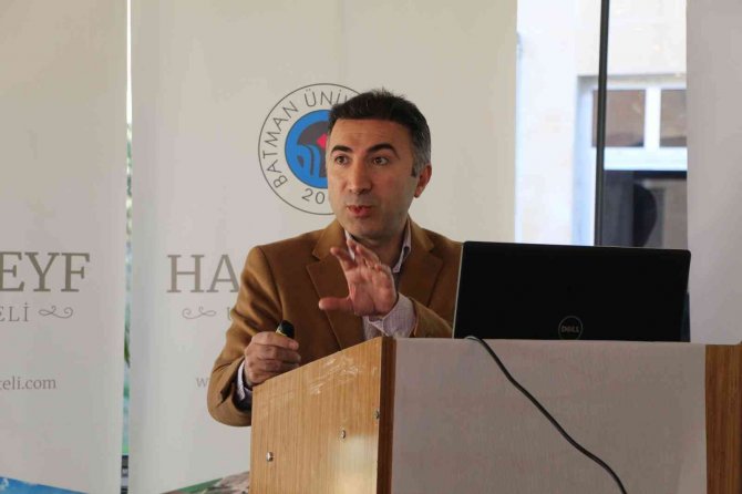 Rektör Demir: "Batman Üniversitesi Türkiye’deki Enerji Alanında İlk İhtisaslaşan Üniversite Oldu"