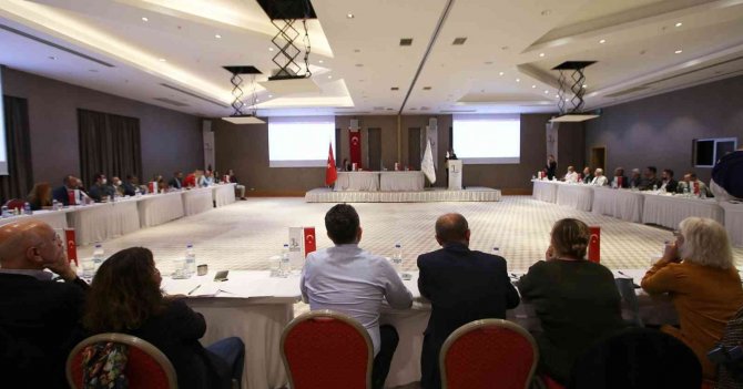 Başkan Sandal, Muhtarlarla 7 Saat Görüştü