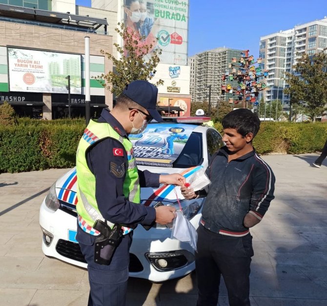 Emniyet Kemerinin Önemine Vurgu