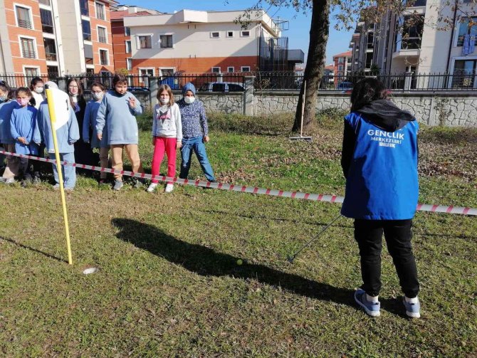 Öğrenciler İlk Kez Golf Oynadı