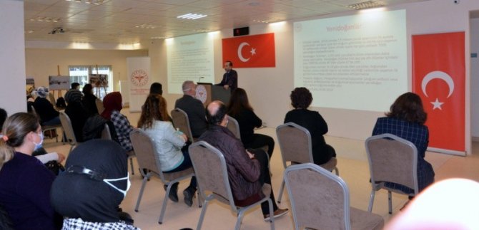 Sağlık Personeline Yenidoğan Canlandırma Programı Eğitimi