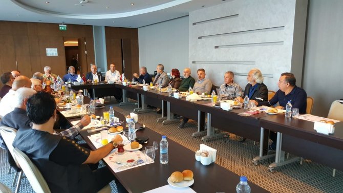 Prof. Dr. Neyişçi: “Carettaları Böyle Korumaya Devam Edersek, Plajlarda İnsanlar Denize Girecek Yer Bulamayacak”