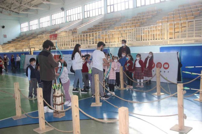 Selzede Öğrenciler Ata Sporları Ve Geleneksel Oyunlarla Stres Attı