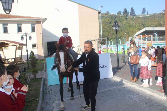 Selzede Öğrenciler Ata Sporları Ve Geleneksel Oyunlarla Stres Attı