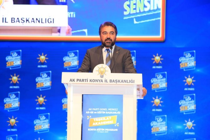 Ak Parti’den ‘Teşkilat Akademisi’ Eğitimi