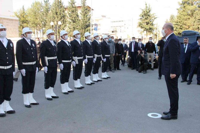 İ̇çişleri Bakanı Soylu: “Hizmet Üretemeyen Belediyeler Suçu Hükumete Atıyor”